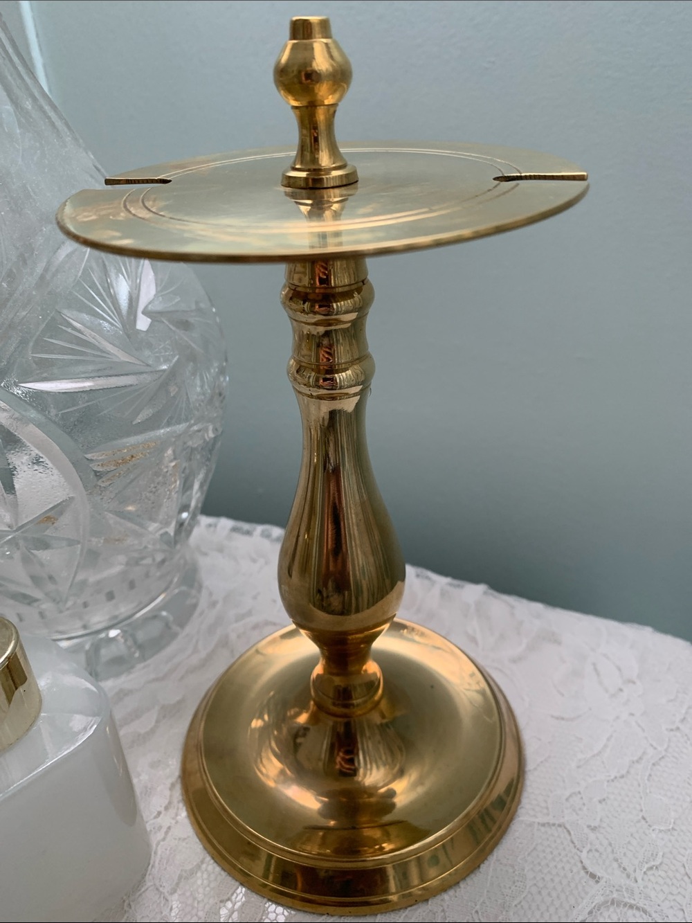 Solid Brass Tooth Brush Holder Elegant Vanity/Bath Room. Accessories 7” X 4”